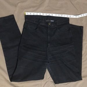 Woman’s/ juniors 9/10 Watch LA jeans